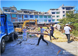 发挥党员先锋模范作用 开展环境卫生整治工作
